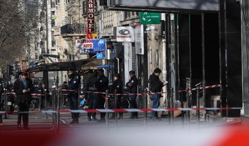 Bank robber shot during hold-up off Paris Champs-Elysees