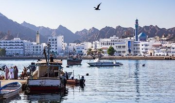 Scores of expats working illegally in Oman arrested and deported