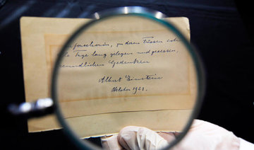 Einstein letter fetches $100,000 at Jerusalem auction