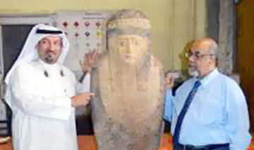 Experts in Kuwait investigate ‘Pharaoh-era’ antique smuggled in a sofa