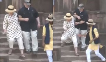 Hillary Clinton takes a slip – twice – as she walks down stairs during India visit