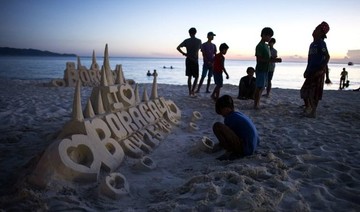 Philippines keeps 2018 tourist arrivals target despite Boracay closure