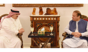 Saudi envoy meets Nawaz Sharif, offers condolences on wife’s death  