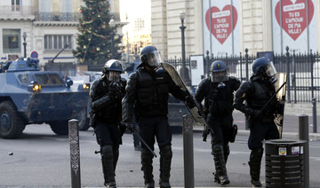 Strong police presence in Paris before planned protests