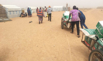 Saudi Arabia distributes food to Nigerian, Yemeni refugees