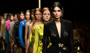 Hadid sisters, Imaan Hammam go grunge for Versace at MFW