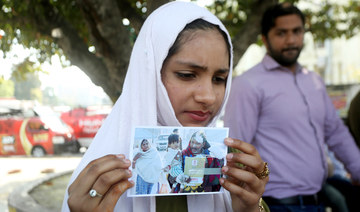 Pakistanis protest acquittal of 4 in India train attack