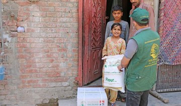 KSRelief continues to distribute Ramadan food aid in Punjab