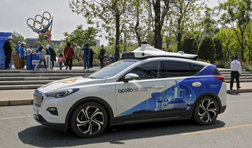 Driverless taxis start operating in China