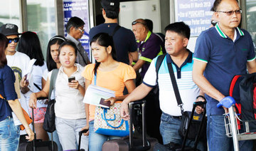 During a phone conversation with Crown Prince Mohammed bin Salman, Duterte expressed thanks for the Kingdom’s inclusion of overseas Filipino workers (OFWs) in its COVID-19 vaccination drive. (Reuters/File Photo)