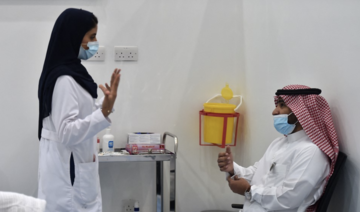 Early global response to omicron variant could save lives, says Saudi virologist