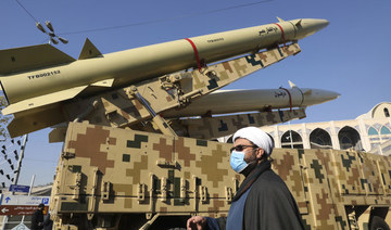 Iran displays missiles amid nuclear talks with world powers