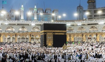 Hundreds of Muslims perform Eid Al-Fitr prayers in Makkah and Madinah 