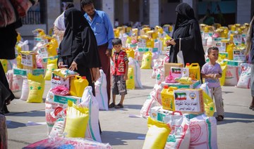 Houthis order female aid workers not to travel without male escort, says UN