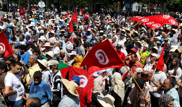 Tunisian president takes most powers in proposed constitution