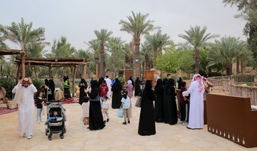 Souq Al-Mawsim opened on Wednesday. (@VisitDiriyah)