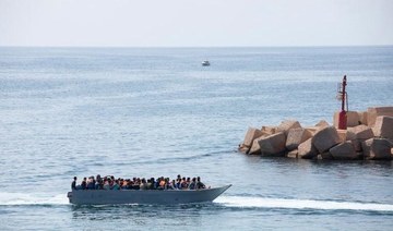 Hundreds of migrants reach Italy; 20 reported missing