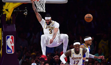 Lakers rout Warriors, Heat rip Knicks to grab 2-1 NBA series leads