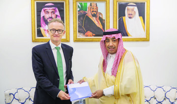 Abdulmajeed Al-Smari receives copy of the credentials of the German ambassador-designate Michael Kindsgrab to Saudi Arabia. 