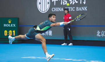 Alcaraz, Sabalenka sail through at China Open