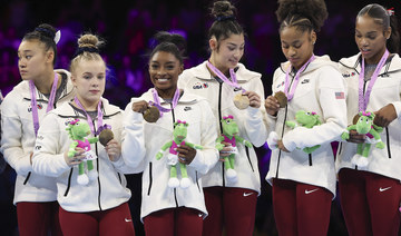 Simone Biles leads US women to record 7th straight team title at gymnastics world championships