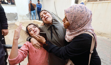 Wounded and dead overwhelm southern Gaza hospital as Israelis step up attacks