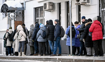Russians queue to register candidate opposed to Ukraine offensive