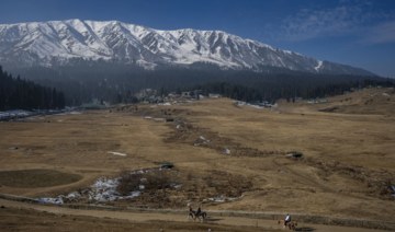 Rare snowless winter threatens livelihoods of thousands in Kashmir’s ski town