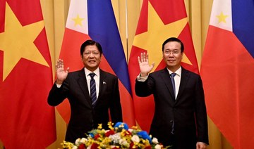 Vietnam, Philippines seal deals on South China Sea security