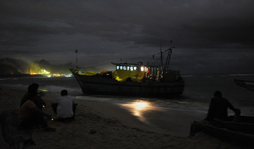 Row erupts as Indian, Pakistani migrants reach remote Australia by boat