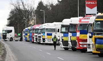 Polish farmers anger Ukraine with border blockade, grain spillage