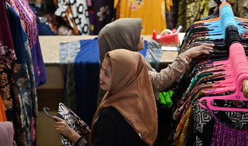 Indonesian Muslims go online for Eid shopping spree 