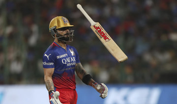 Faf du Plessis, Virat Kohli help Bengaluru stay in IPL play-off race