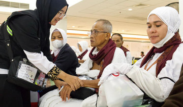 Indonesian doctor raises health awareness among Hajj pilgrims