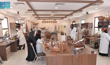 45 Saudis train in traditional crafts at the House of Artisans in Qatif