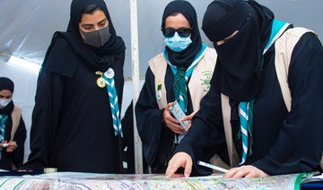 More than 220 Saudi girl scouts help Hajj pilgrims in Makkah, Madinah, holy sites