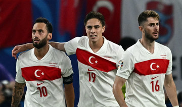 Turkiye edge into Euros last 16 with tense win over Czechs