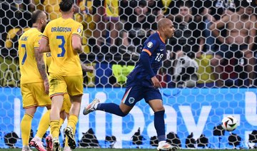 Malen doubles up as Dutch beat Romania to reach Euro 2024 quarters