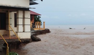 Landslide triggered by torrential rain kills 11 people at illegal gold mine in Indonesia; 20 missing