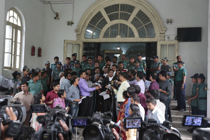 Bangladesh War Crimes Court Sentences 4 To Death | Arab News