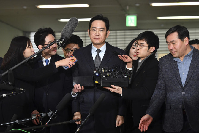 South Korea Prosecutor Says Expands Charges Against Samsung Chief Arab News