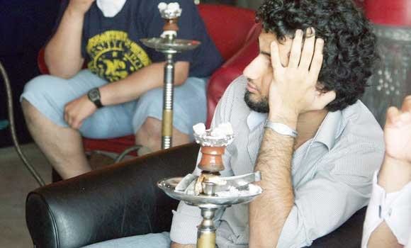 Young men rent flats to smoke shisha