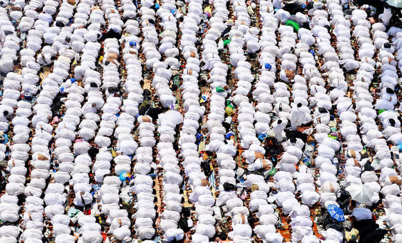 260,000 Arabs performing Haj this year