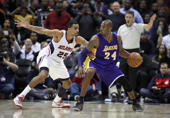 Kobe hits career milestone in Lakers win over Hawks