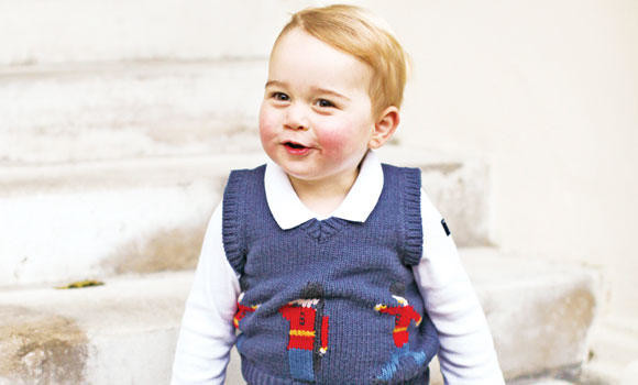 Prince George in new Christmas photos | Arab News