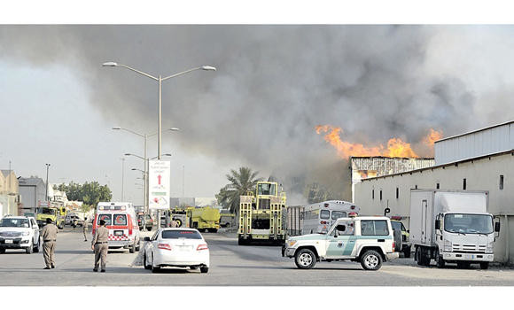 Massive fire damages five EP paper and plastics stores