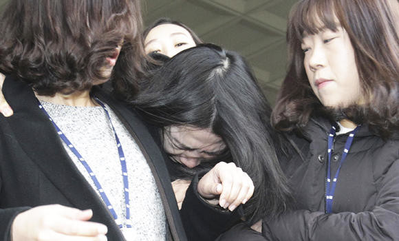 Korean Air heiress detained in ‘nut rage’ case