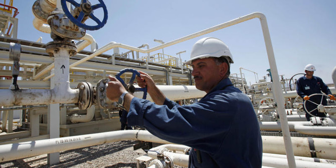 Iraq oil exports soar but low prices hit revenue