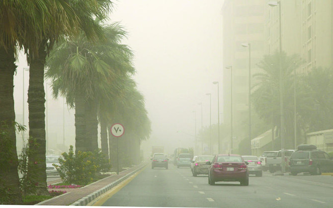 Icy weather, sandstorms hit Riyadh, Dammam