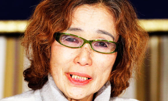 A mother pleads as Japan hostage deadline passes | Arab News